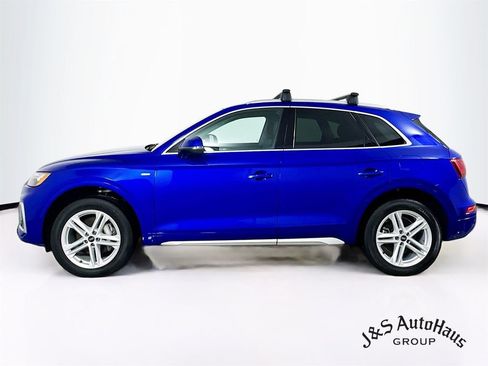 Used 2024 Audi Q5 e Premium Plus w/ Premium Plus Package image 4
