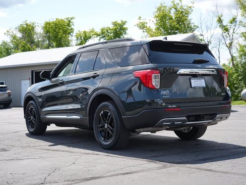 Used 2024 Ford Explorer XLT w/ Equipment Group 202A AWD/4WD image 5
