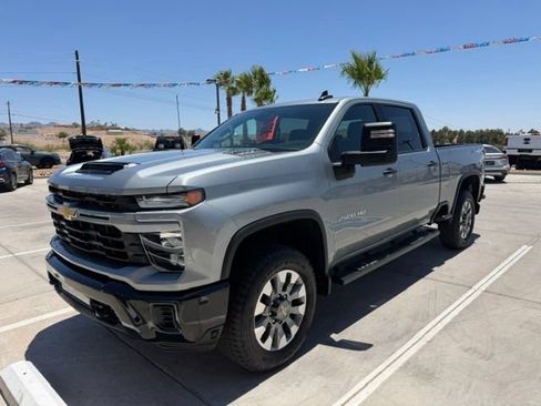 Used 2025 Chevrolet Silverado 2500 Custom w/ Custom Convenience Package AWD/4WD image 1
