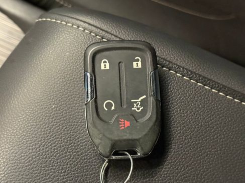 Used 2019 GMC Acadia SLT w/ Black Edition AWD/4WD image 17
