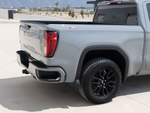 Used 2024 GMC Sierra 1500 Elevation w/ X31 Off-Road Package AWD/4WD image 11