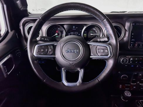 Used 2021 Jeep Wrangler Unlimited Rubicon 4xe w/ Cold Weather Group AWD/4WD image 19