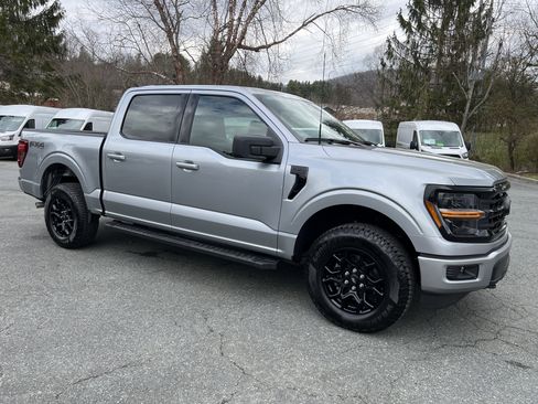 New 2026 Ford F150 XLT w/ FX4 Off-Road Package image 3
