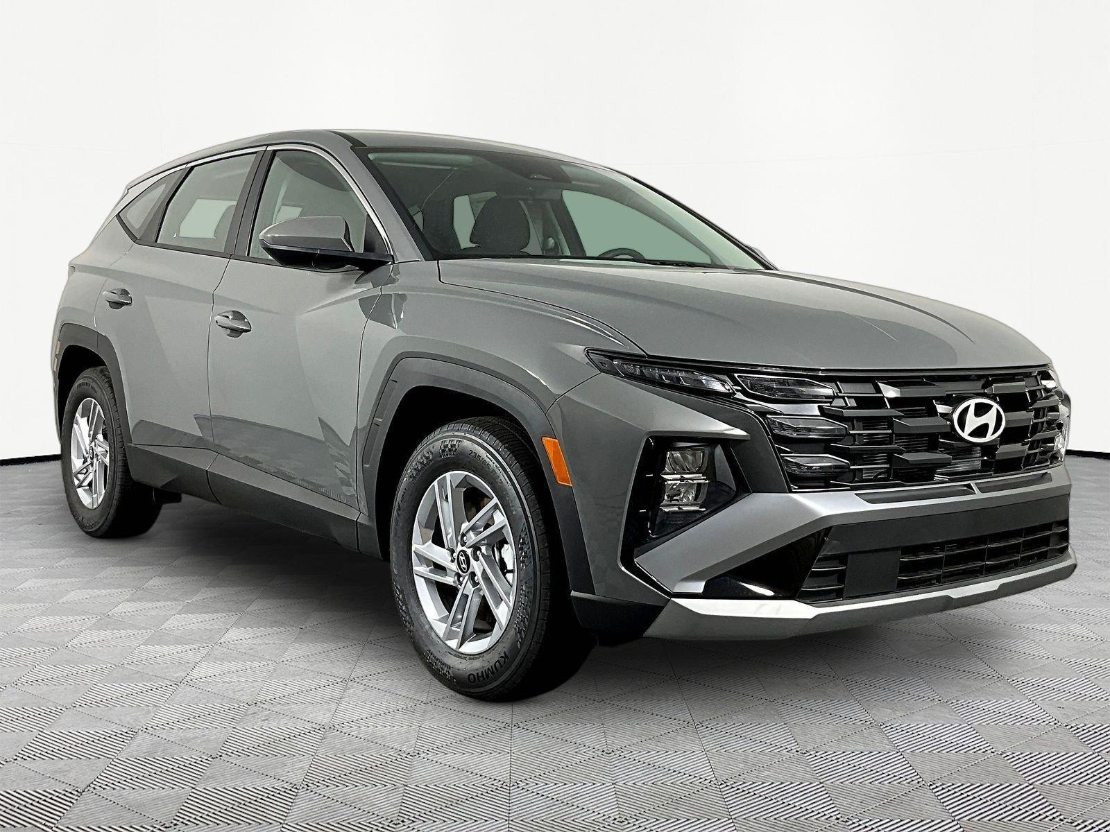 New 2026 Hyundai Tucson SE FWD image 3