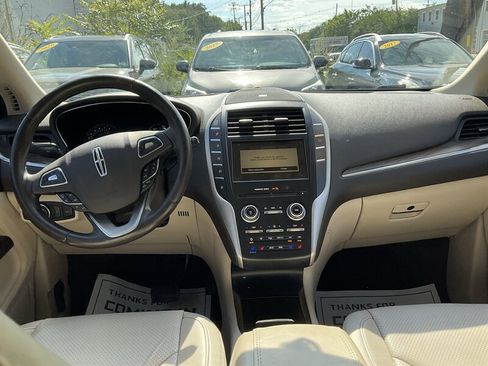 Used 2019 Lincoln MKC Reserve FWD image 14