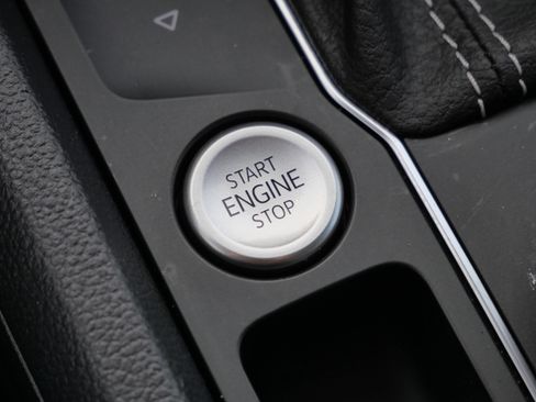 Certified 2023 Volkswagen Atlas Cross Sport SEL Premium R-Line image 27