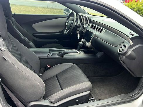 Used 2014 Chevrolet Camaro LS RWD image 17