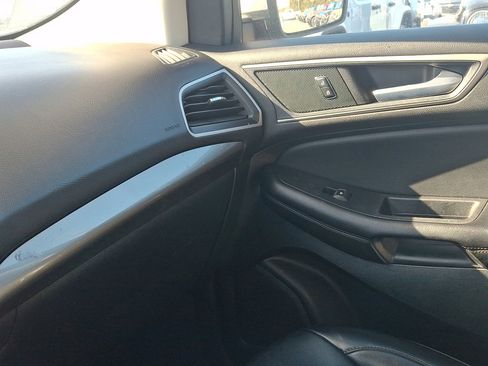 Used 2023 Ford Edge SEL image 31