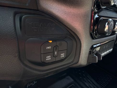 Used 2025 RAM 3500 Tradesman w/ Chrome Appearance Group AWD/4WD image 35