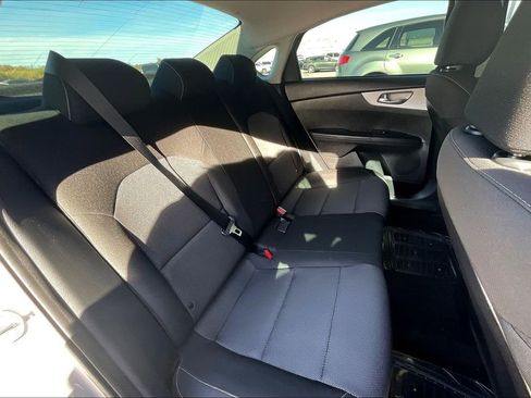 Used 2024 Kia Forte LXS image 33