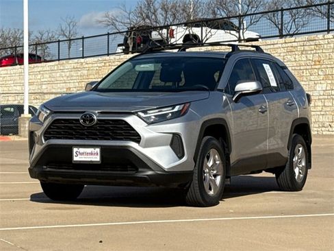 Used 2023 Toyota RAV4 XLE image 2