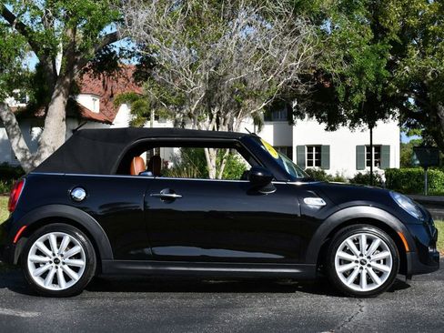 Used 2018 MINI Cooper S image 48