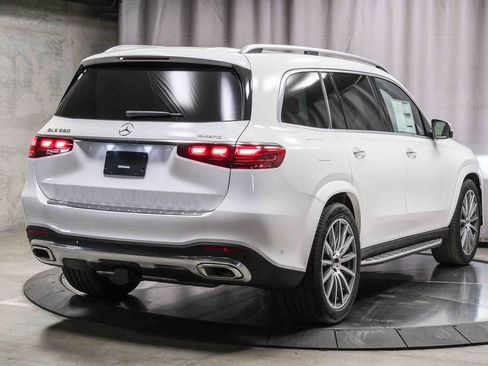 New 2026 Mercedes-Benz GLS 580 4MATIC image 4