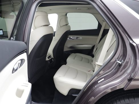 Used 2023 Genesis GV70 2.5T w/ Select Package AWD/4WD image 14