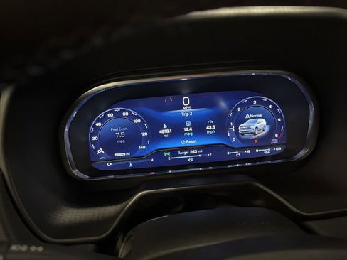 Used 2024 Chevrolet Tahoe Premier image 8