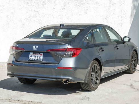 Used 2024 Honda Civic Sport image 4