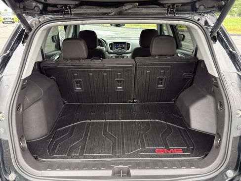 Certified 2024 GMC Terrain SLE w/ Driver Convenience Package AWD/4WD image 18
