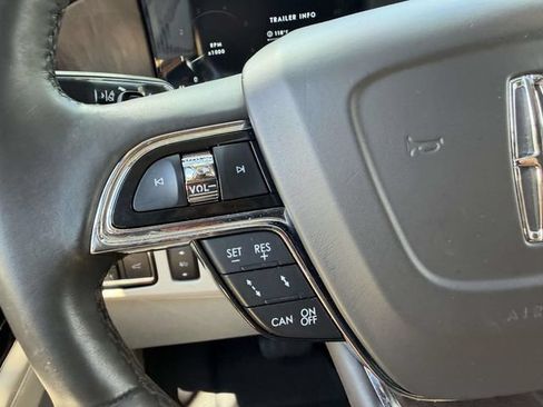 Used 2021 Lincoln Navigator L Reserve AWD/4WD image 27