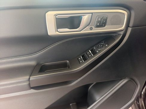 Used 2020 Ford Explorer ST AWD/4WD image 5