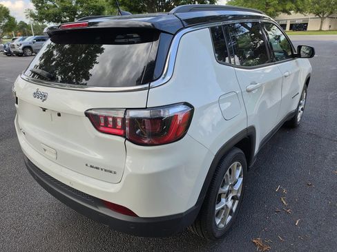 Used 2025 Jeep Compass Limited AWD/4WD image 13