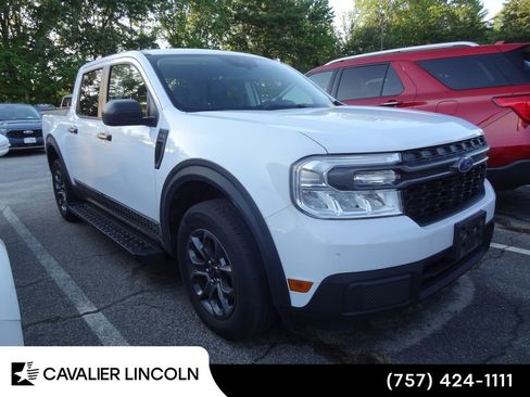 Used 2024 Ford Maverick XLT FWD image 3