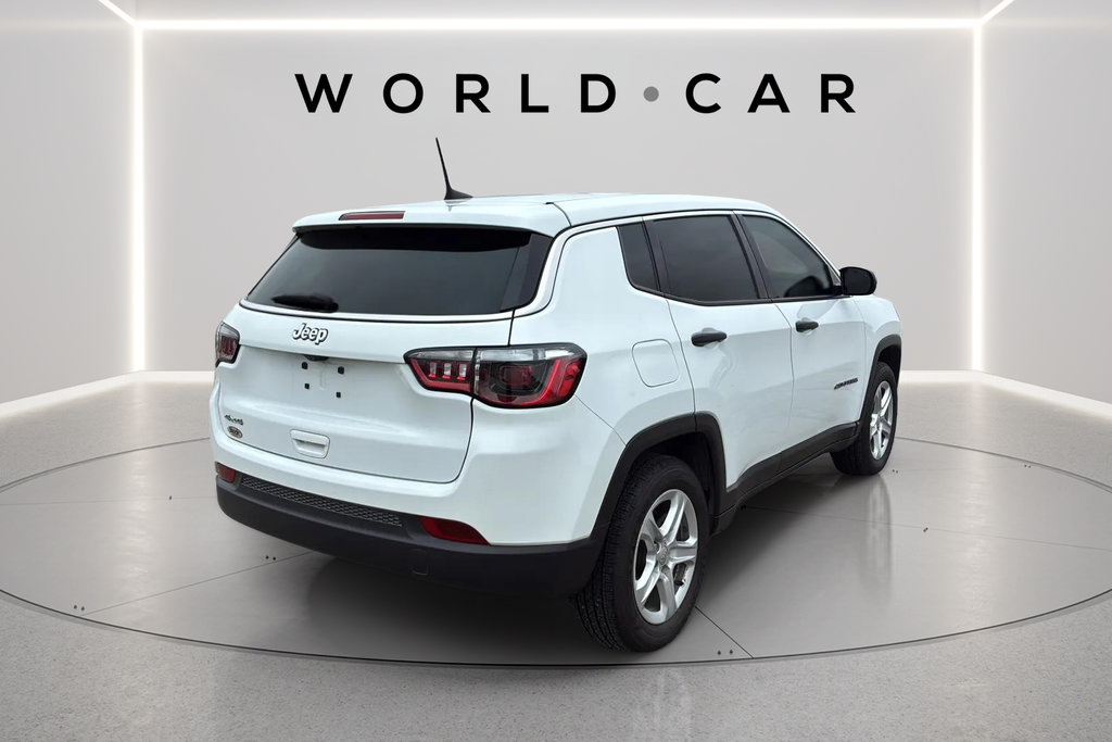 Used 2023 Jeep Compass Sport AWD/4WD image 5