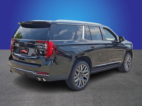 Used 2025 GMC Yukon Denali Ultimate AWD/4WD image 4