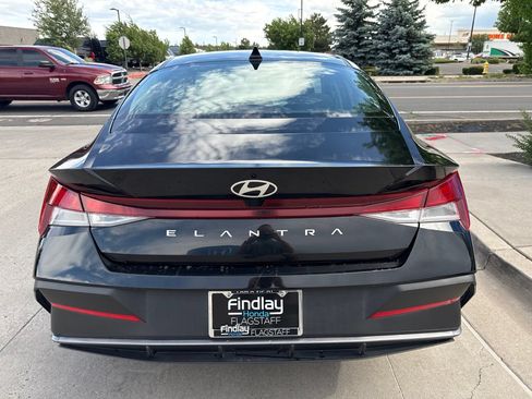Used 2024 Hyundai Elantra SEL FWD image 6