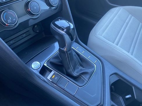 Used 2024 Volkswagen Tiguan S image 21