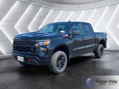 New 2026 Chevrolet Silverado 1500 Custom Trail Boss AWD/4WD image 1