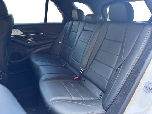 Used 2020 Mercedes-Benz GLE 350 4MATIC w/ Premium Package image 13