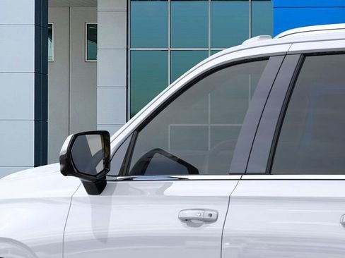 New 2026 Chevrolet Suburban LT w/ Comfort Package image 12