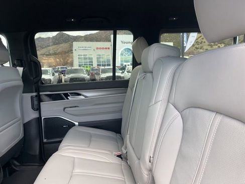 New 2026 Jeep Grand Wagoneer 4X4 image 21