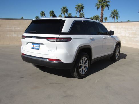 Used 2023 Jeep Grand Cherokee Limited image 5