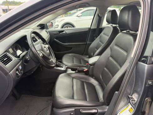 Used 2014 Volkswagen Jetta TDI FWD image 10