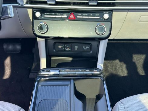 New 2026 Hyundai Tucson Limited image 9