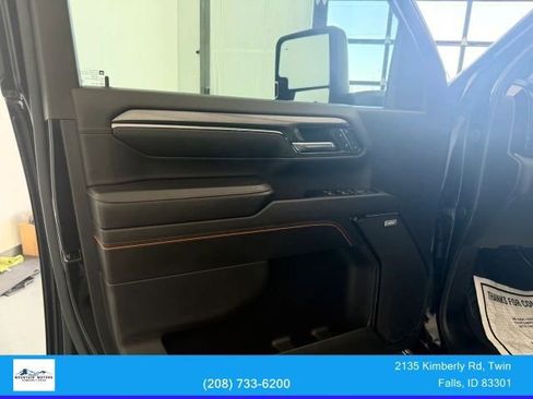 Used 2024 GMC Sierra 3500 AT4 w/ AT4 Premium Plus Package AWD/4WD image 9