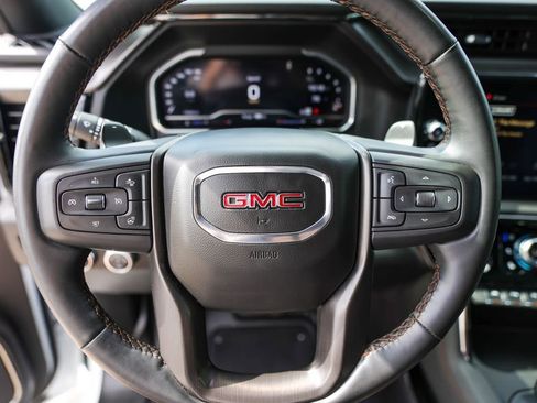 Used 2024 GMC Sierra 1500 AT4 w/ AT4 Premium Package AWD/4WD image 12