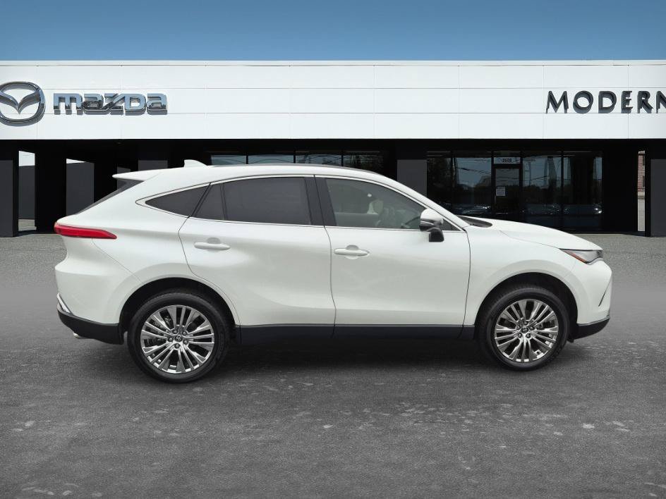 Used 2023 Toyota Venza Limited AWD/4WD image 7