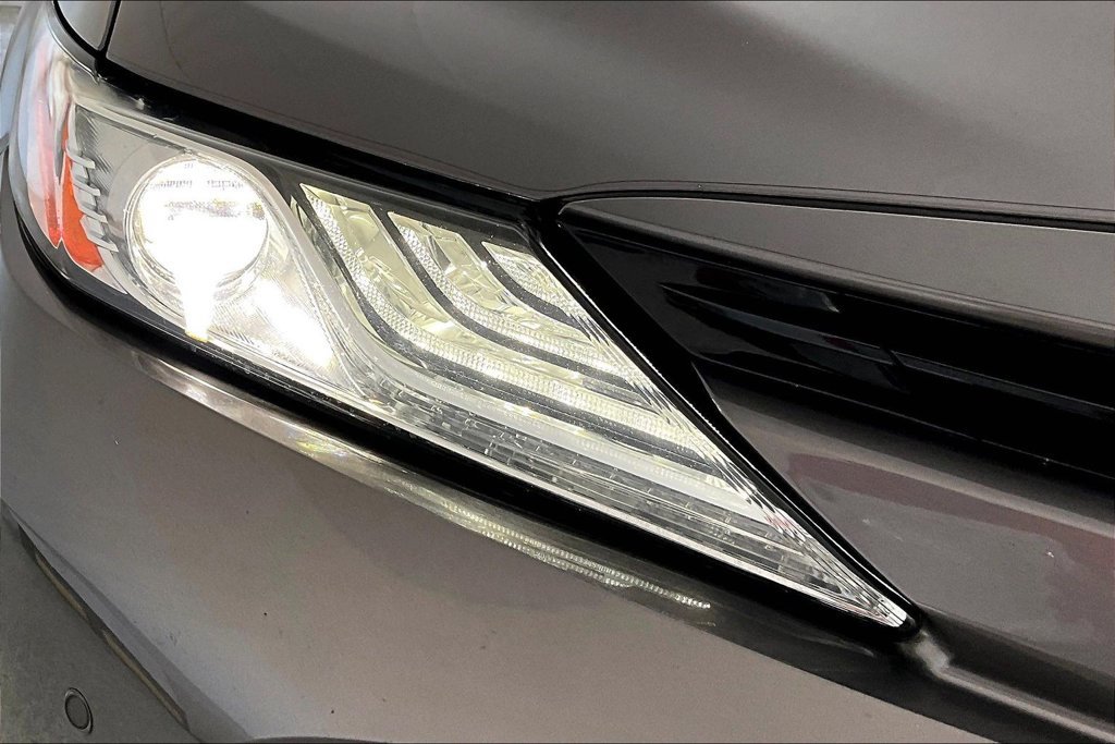 Used 2018 Toyota Camry XLE w/ Driver Assist Package FWD image 35