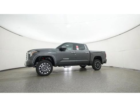 New 2026 Toyota Tundra Limited AWD/4WD image 18