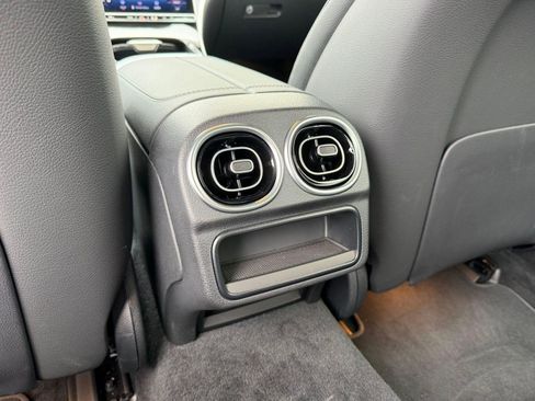 Certified 2026 Mercedes-Benz C 300 4MATIC Sedan image 31