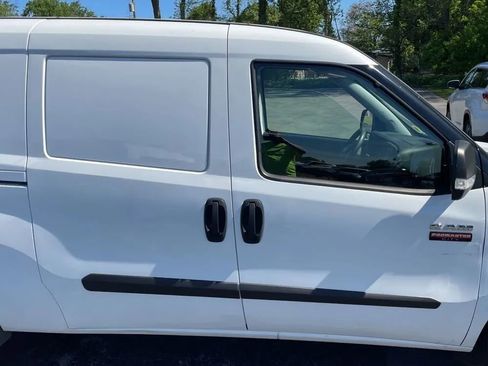 Used 2021 RAM ProMaster City Tradesman FWD image 11