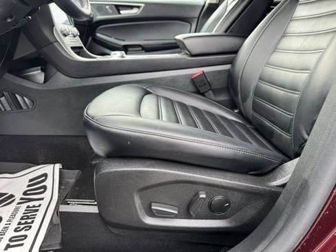 Used 2024 Ford Edge SEL w/ Convenience Package image 24