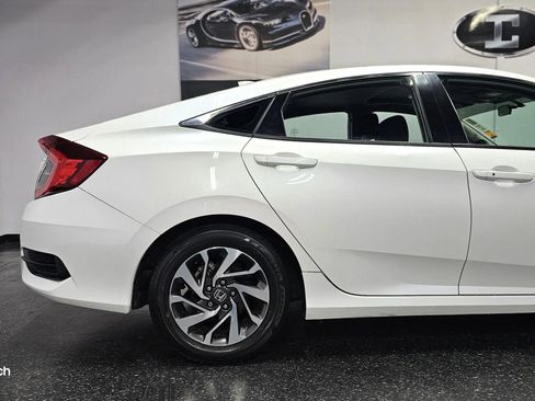 Used 2017 Honda Civic EX image 16