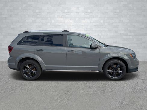 Used 2020 Dodge Journey Crossroad image 4