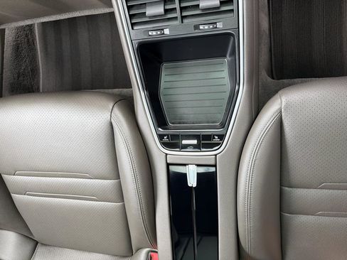 Used 2018 Porsche Panamera 4 AWD/4WD image 13