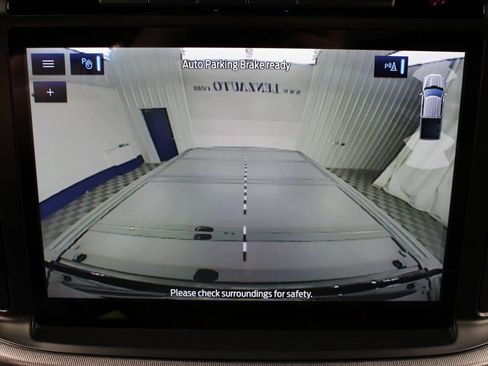 Used 2022 Ford F150 Platinum w/ Equipment Group 701A High image 19