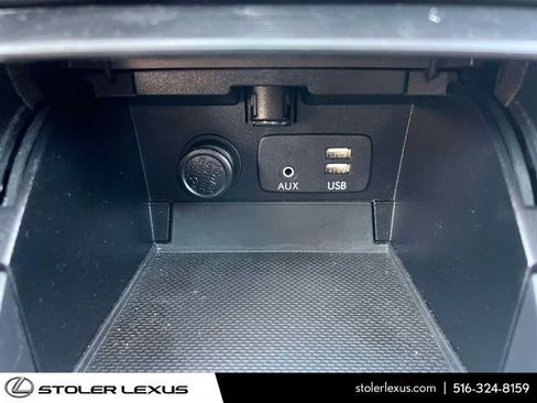 Used 2017 Subaru Outback 2.5i Touring AWD/4WD image 36