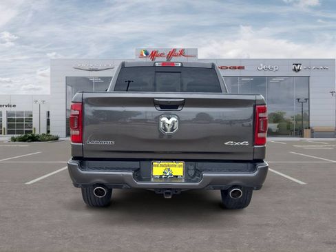 Used 2023 RAM 1500 Laramie AWD/4WD image 4